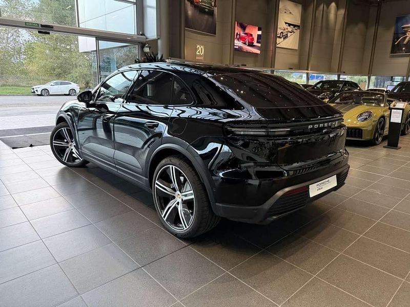 Usado Porsche Macan 300 kW (408 CV) 2025 Negro SUV