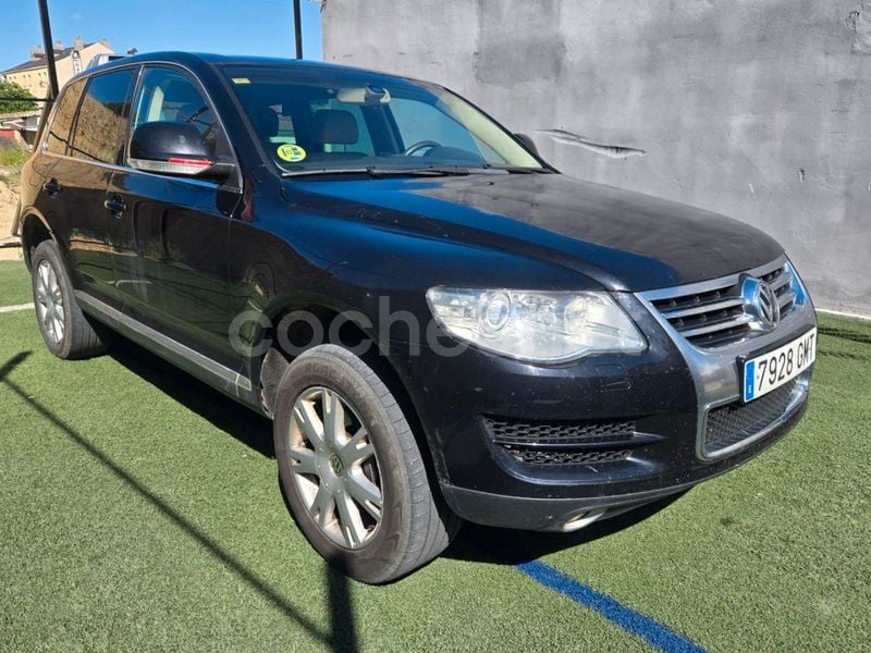 Negro Usado 2010 VW Touareg SUV | 8999 € - Imagen 1/4