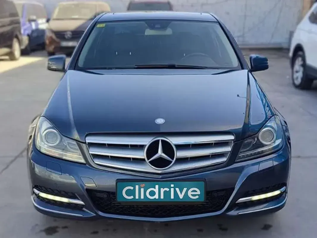 Usado Mercedes C200 Avantgarde Edition 136 CV (100 kW) 2012 Gris Berlina