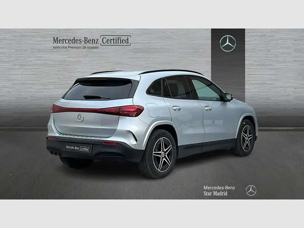 Usado Mercedes EQA300 167 kW (228 CV) 2025 Plateado SUV