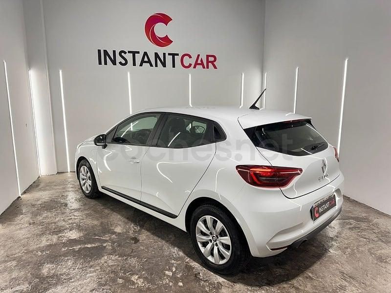 Usado Renault Clio V Intens 100 CV (73 kW) 2022 Blanco Berlina