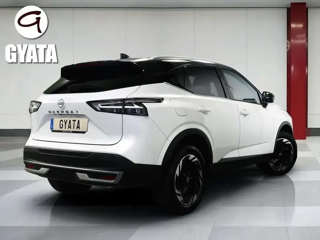 Usado Nissan Qashqai N-Connecta 158 CV (116 kW) 2025 Blanco SUV