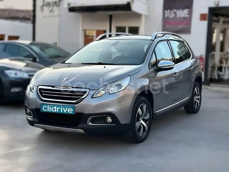 Usado Peugeot 2008 Allure 115 CV (84 kW) 2013 Gris / plata SUV