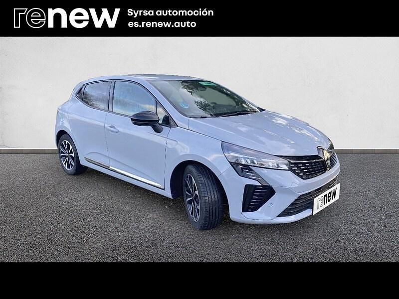 Usado Renault Clio V Techno 100 CV (73 kW) 2025 Gris Berlina