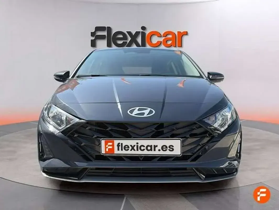 Usado Hyundai i20 101 CV (74 kW) 2024 Azul Utilitario