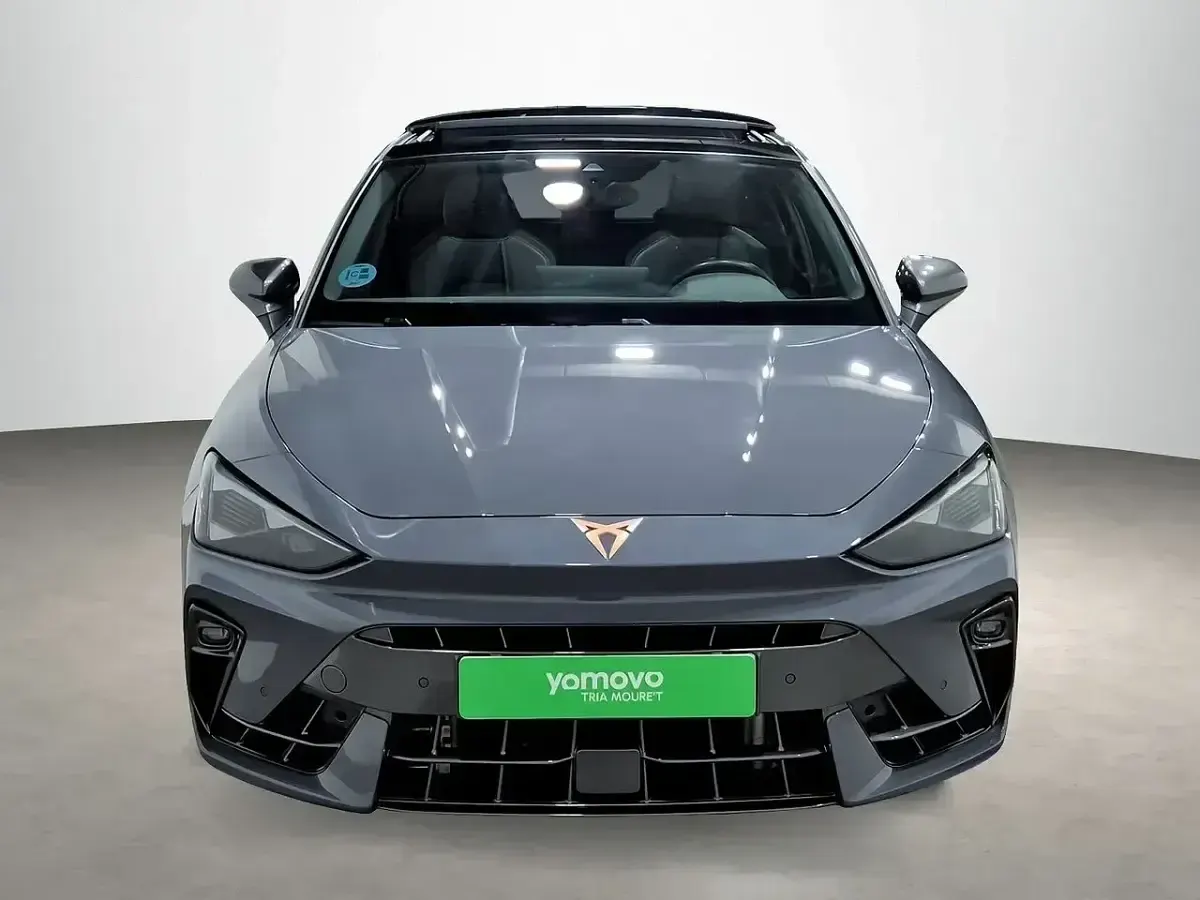 Usado Cupra Leon 150 CV (110 kW) 2024 Gris Utilitario