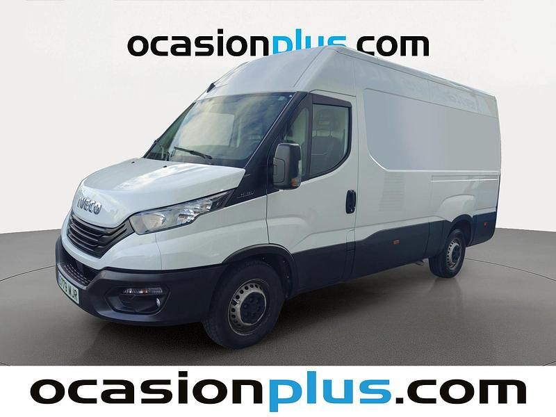 Blanco Usado 2023 Iveco Daily Familiar | 24.792 € (Precio justo) - Imagen 1/4