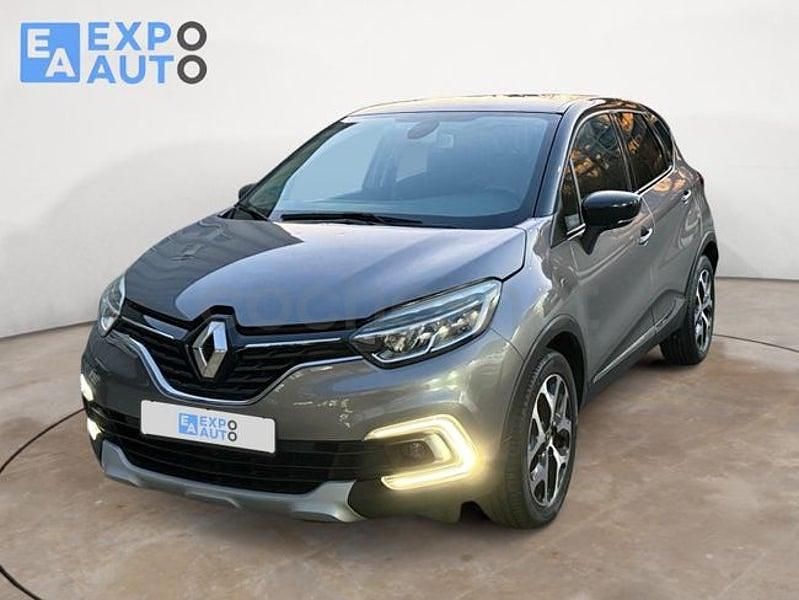 Usado Renault Captur Zen 130 CV (95 kW) 2019 Gris / plata SUV
