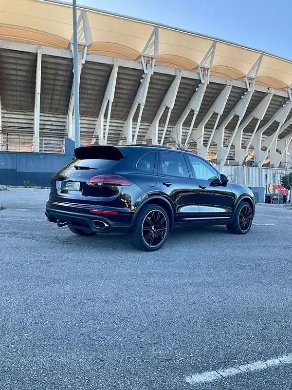 Usado Porsche Cayenne 262 CV (192 kW) 2015 Negro SUV