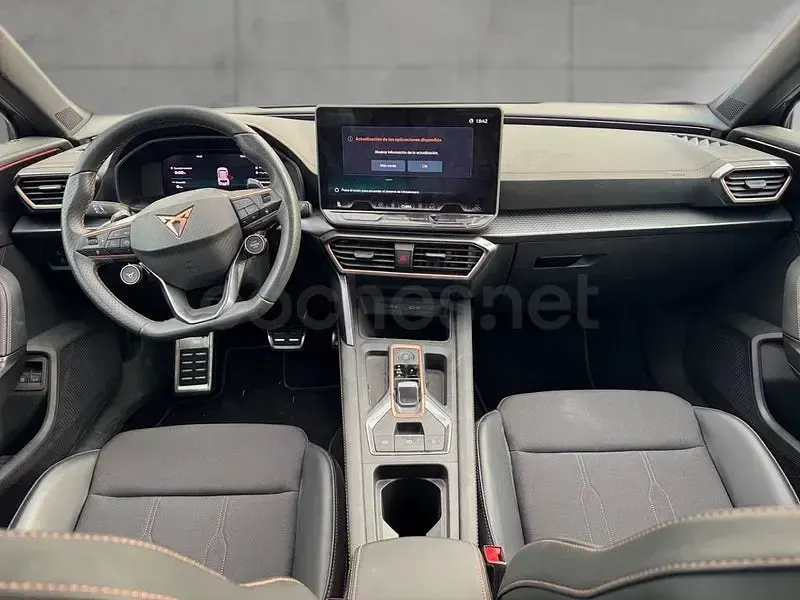 Usado Cupra Formentor 204 CV (150 kW) 2025 Gris / plata SUV