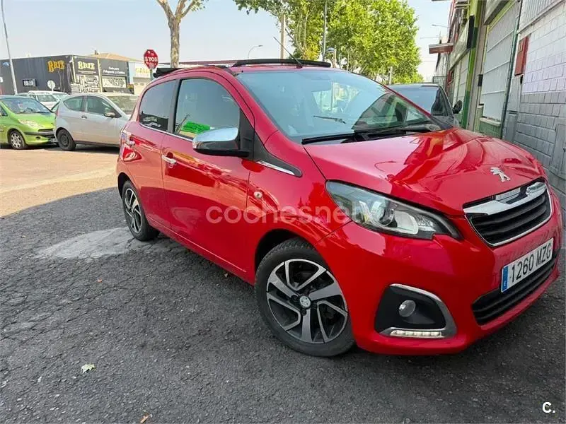 Usado Peugeot 108 Roland Garros 82 CV (60 kW) 2017 Rojo Berlina