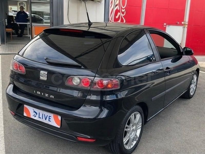 Usado Seat Ibiza Stylance 85 CV (62 kW) 2006 Negro Utilitario