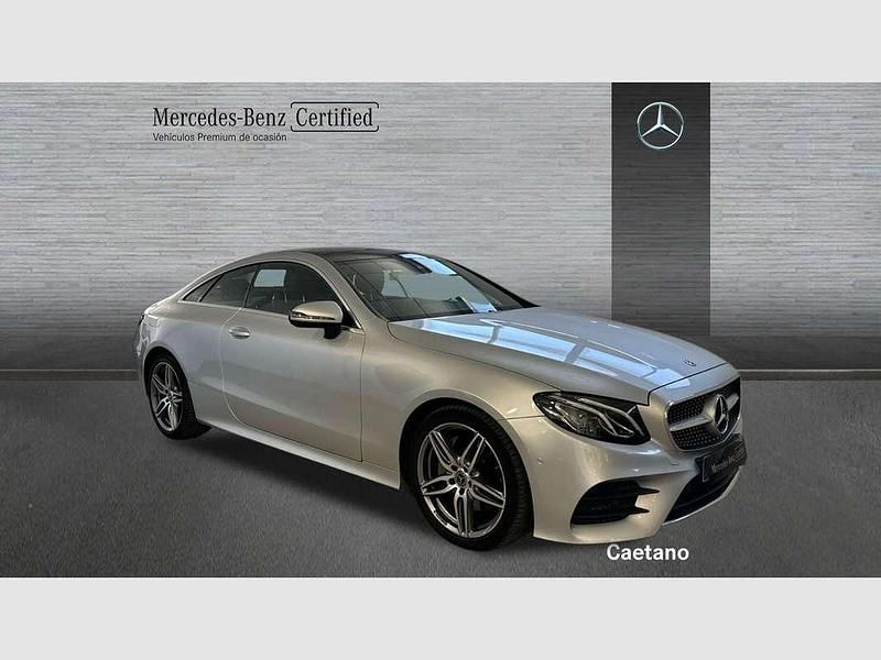 Usado Mercedes E220 194 CV (142 kW) 2020 Plateado Coupe