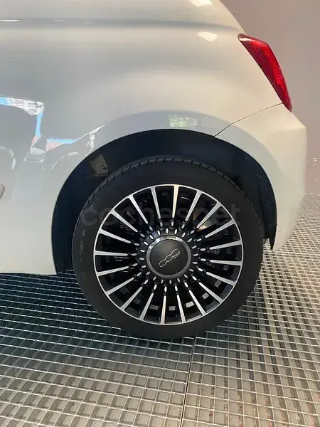 Usado Fiat 500 Lounge 69 CV (50 kW) 2018 Blanco Berlina