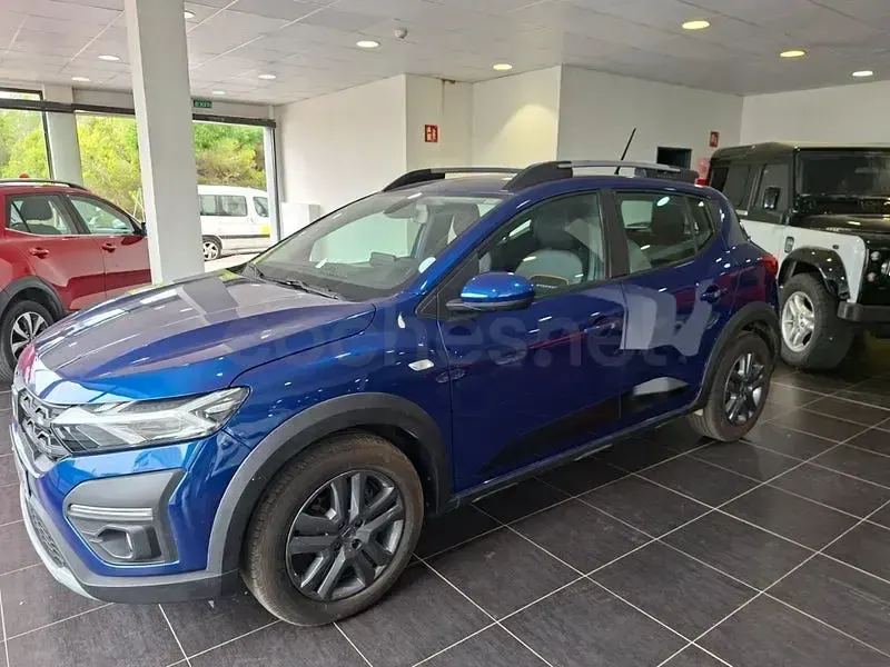 Usado Dacia Sandero Comfort 91 CV (66 kW) 2021 Azul Berlina