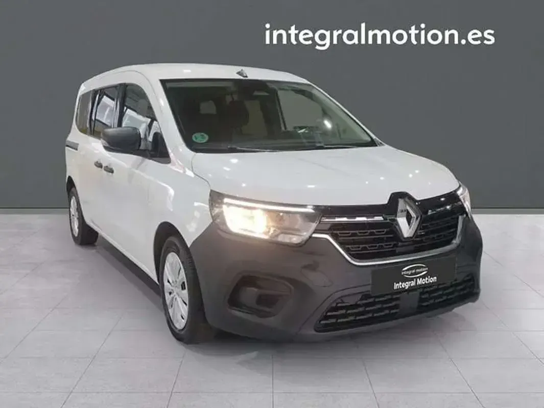 Usado Renault Kangoo 95 CV (69 kW) 2024 Blanco Monovolumen