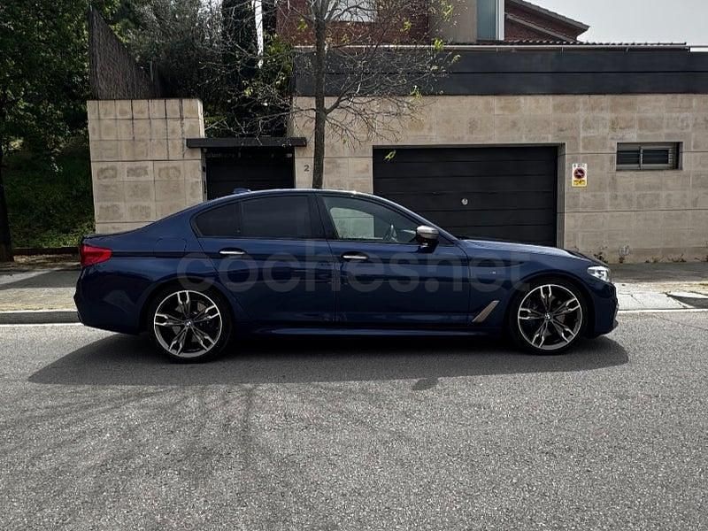 Usado BMW M550 Comfort Edition 462 CV (339 kW) 2018 Azul Berlina