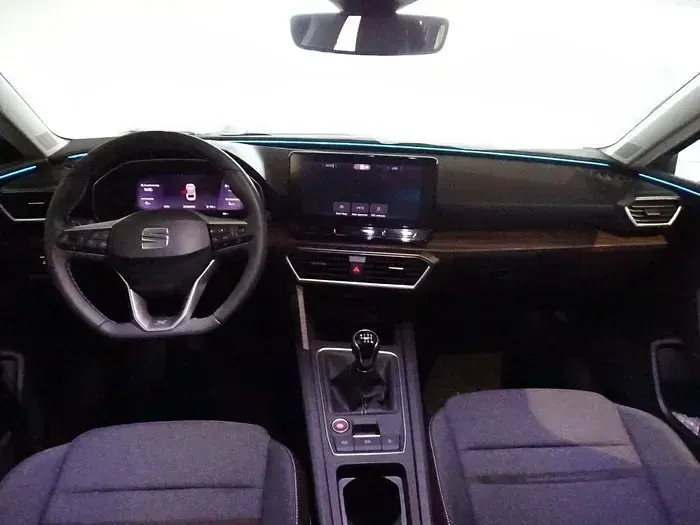 Begagnad Seat Leon XCELLENCE 150 HK (110 kW) 2020 Blå Halvkombi