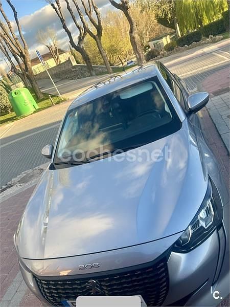 Usado Peugeot 208 Allure 100 CV (73 kW) 2020 Gris / plata Utilitario