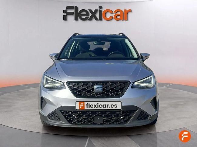 Usado Seat Arona Style 110 CV (80 kW) 2022 Gris SUV