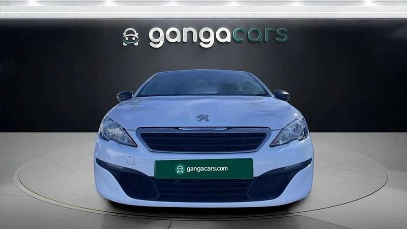 Usado Peugeot 308 Access 110 CV (80 kW) 2017 Blanco Utilitario