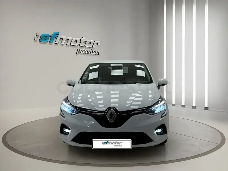 Usado Renault Clio V Zen 140 CV (102 kW) 2021 Blanco Berlina