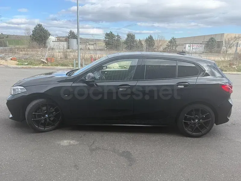Usado BMW 118 Comfort Edition 136 CV (100 kW) 2020 Negro Berlina