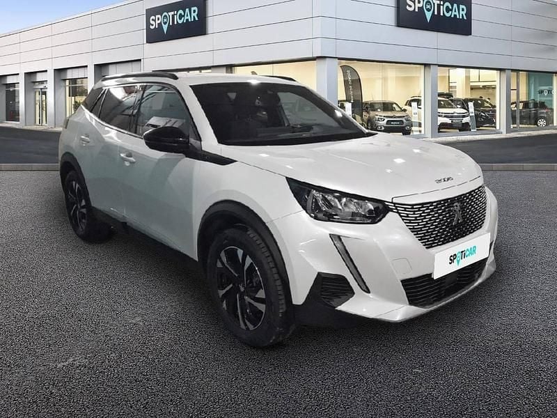Usado Peugeot e-2008 Allure 100 kW (136 CV) 2023 Blanco SUV