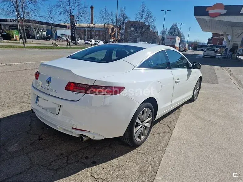 Usado Renault Laguna Coupé 150 CV (110 kW) 2012 Blanco Coupe