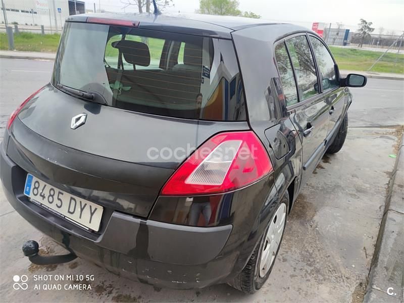 Usado Renault Mégane II Dynamique 150 CV (110 kW) 2006 Negro Berlina