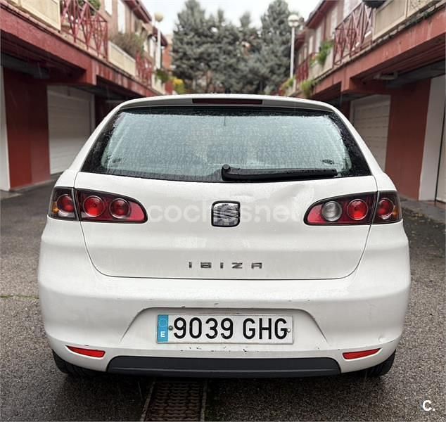 Usado Seat Ibiza 80 CV (58 kW) 2008 Blanco Berlina
