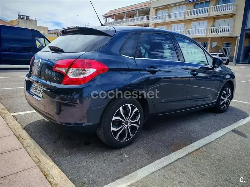 Usado Citroën C4 Seduction 92 CV (67 kW) 2011 Azul Berlina