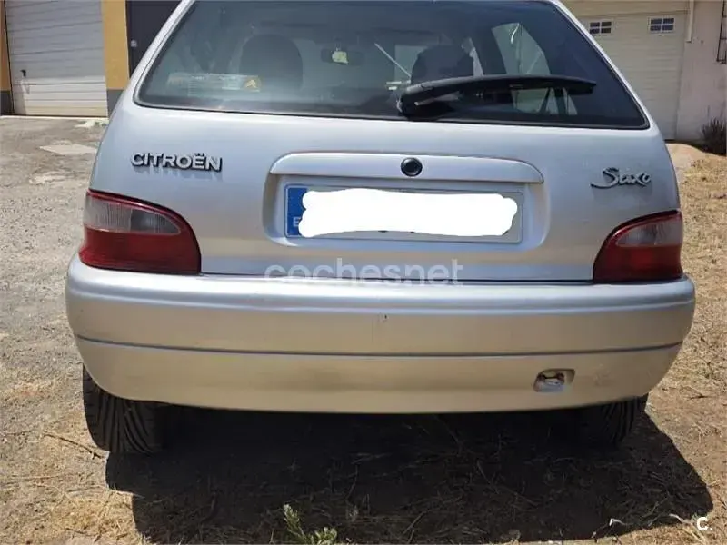Usado Citroën Saxo 75 CV (55 kW) 2002 Gris / plata Utilitario
