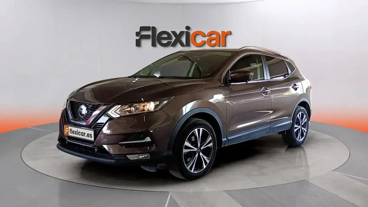 Usado Nissan Qashqai N-Connecta 116 CV (85 kW) 2018 Marrón SUV