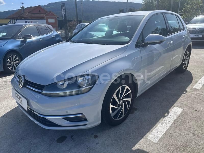 Usado VW Golf VII Sportline 115 HP (84 kW) 2018 Branco Sedan