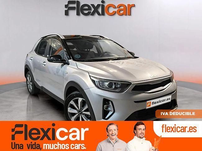Usado Kia Stonic 84 CV (61 kW) 2023 Gris SUV