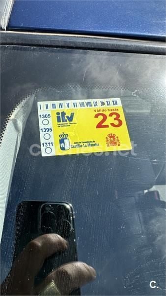 Usado Toyota Avensis Sol 116 CV (85 kW) 2004 Azul Berlina