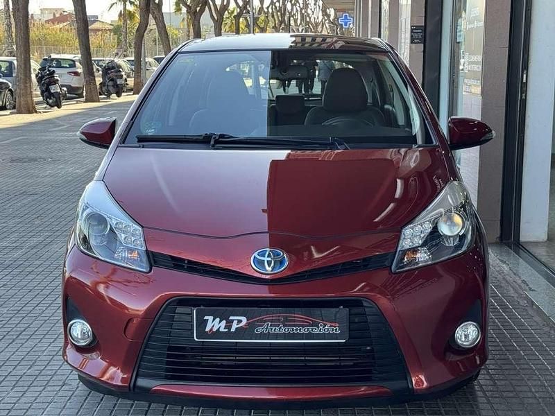 Usado Toyota Yaris Hybrid Advance 100 CV (73 kW) 2012 Burdeos Utilitario