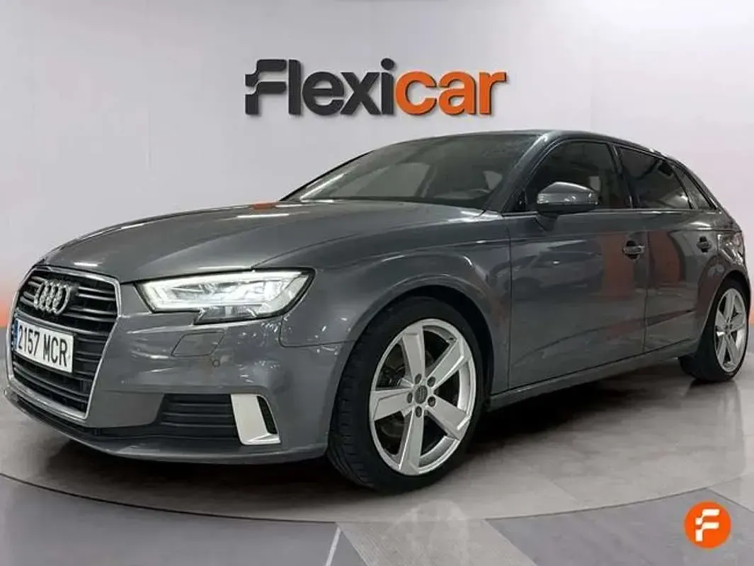 Usado Audi A3 184 CV (135 kW) 2017 Gris Utilitario