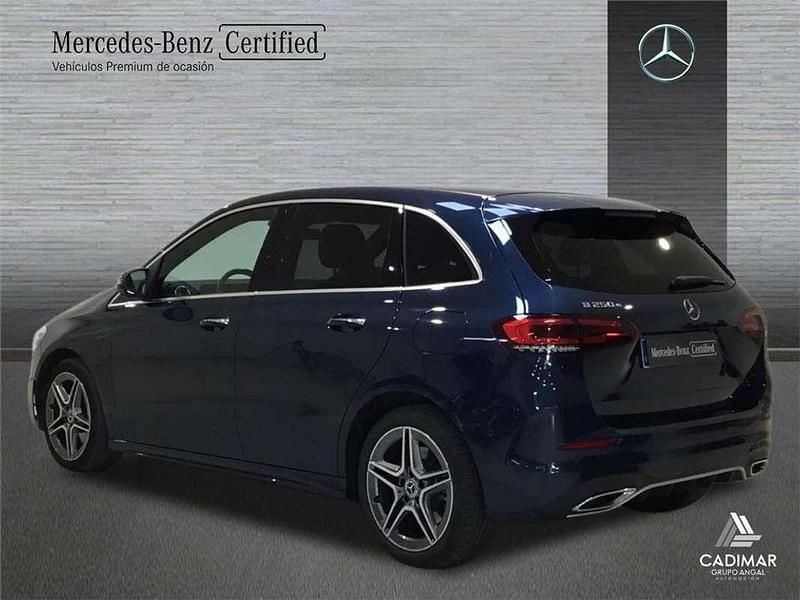 Usado Mercedes B250e 218 CV (160 kW) 2021 Monovolumen