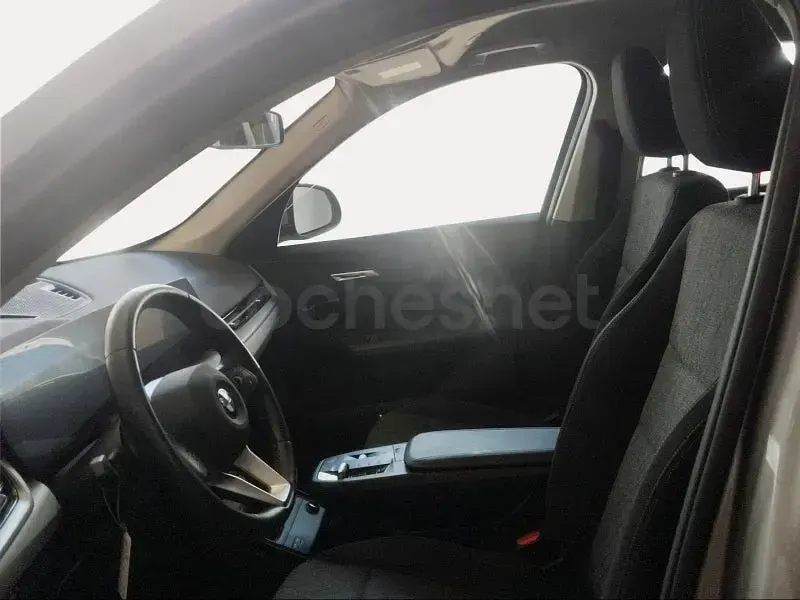 Usado BMW X1 136 CV (100 kW) 2024 Gris / plata SUV
