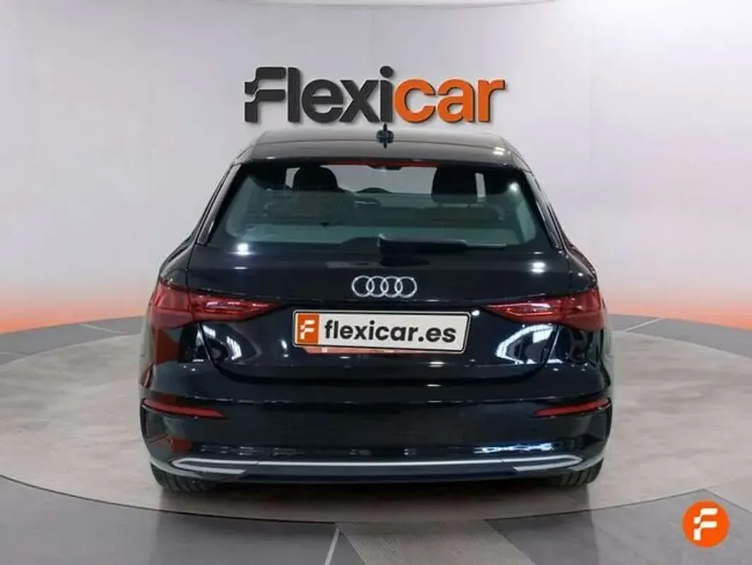 Usado Audi A3 Sportback 116 CV (85 kW) 2020 Negro Utilitario