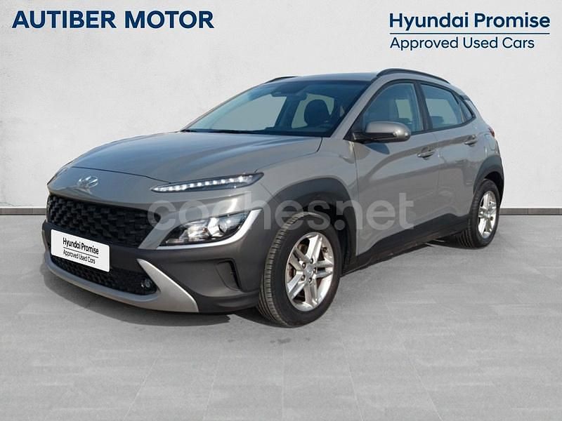 Usado Hyundai Kona 120 CV (88 kW) 2021 Gris / plata SUV