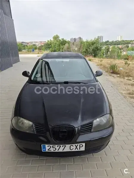 Usado Seat Ibiza Stella 75 CV (55 kW) 2004 Negro Utilitario