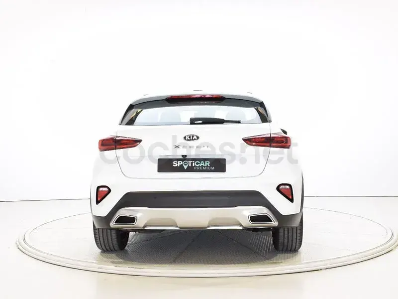 Usado Kia XCeed 136 CV (100 kW) 2020 Blanco SUV