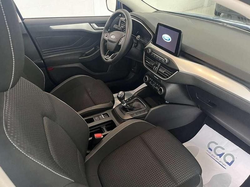Usado Ford Focus Trend+ 120 CV (88 kW) 2022 Azul Utilitario
