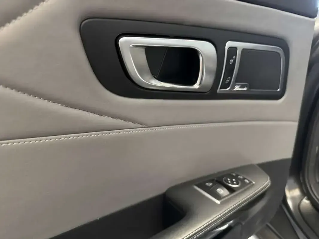 Usado Mercedes C55 AMG AMG 557 CV (409 kW) 2017 Gris Descapotable