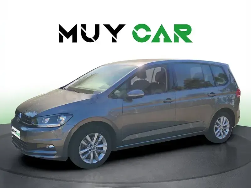 Usado VW Touran Edition 110 CV (80 kW) 2018 Gris / plata Monovolumen