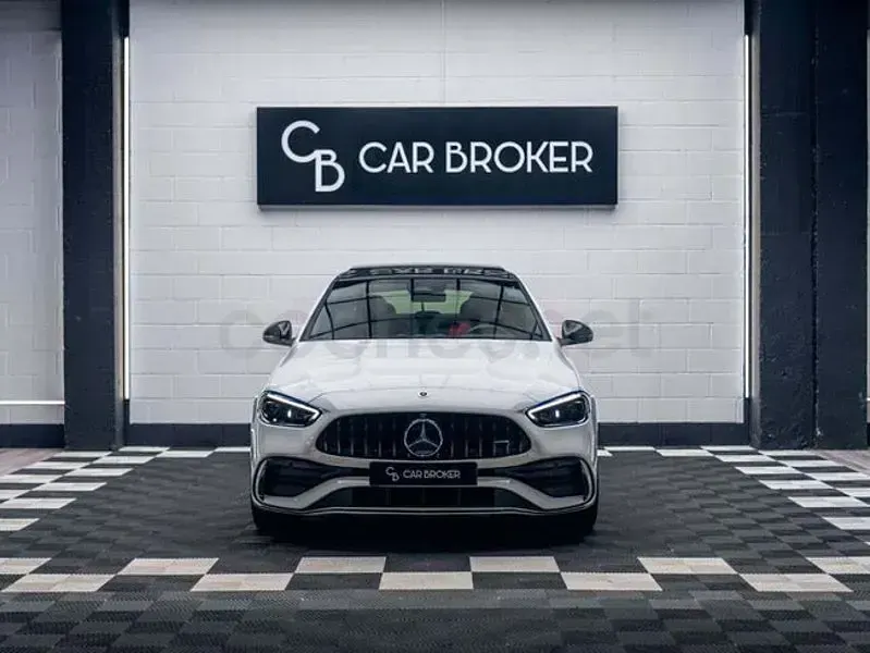 Usado Mercedes C43 AMG 408 CV (300 kW) 2023 Blanco Berlina