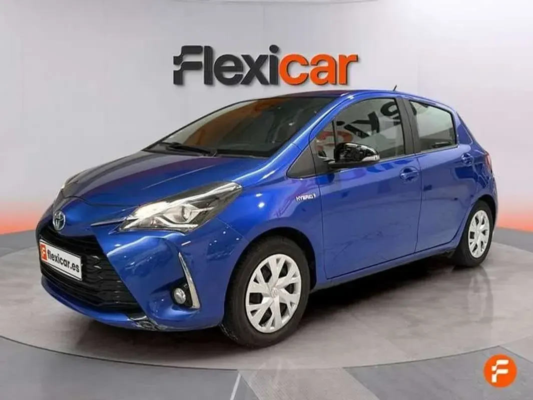 Usado Toyota Yaris Hybrid Business Edition 116 CV (85 kW) 2020 Azul Utilitario